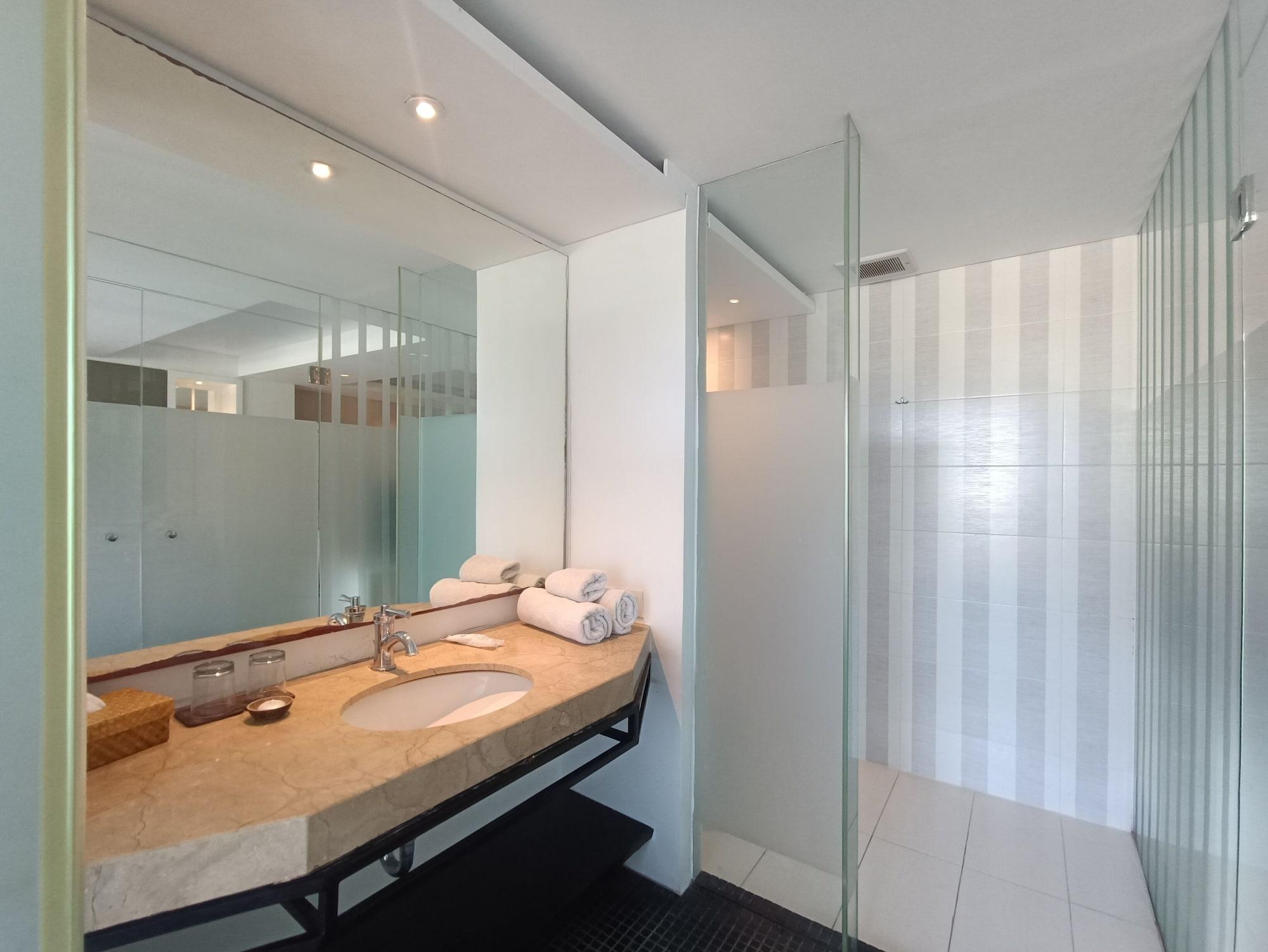 Benoa Sea Suites And Villas Nusa Dua  Exterior photo